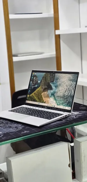 New Laptop HP EliteBook 845 G8 16GB AMD Ryzen 7 SSD 512GB