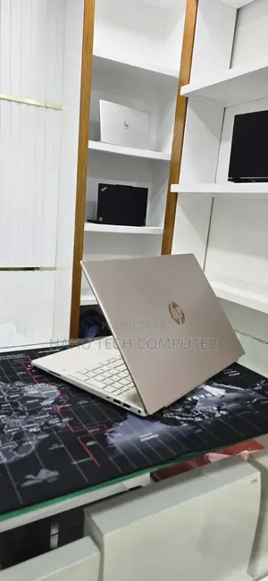 New Laptop HP Pavilion 15 8GB Intel Core i5 SSD 512GB