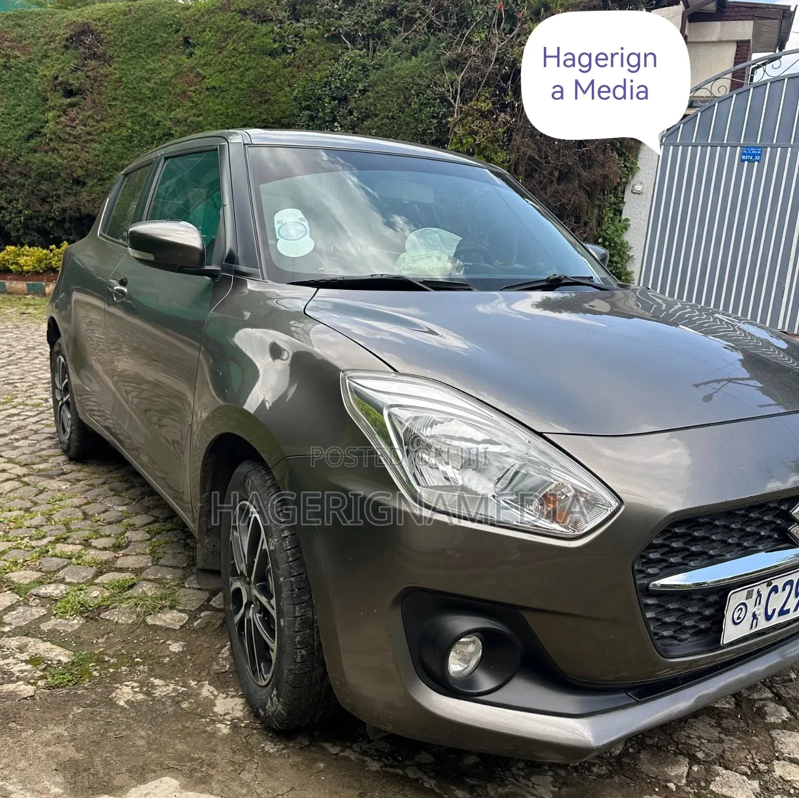Suzuki Swift 2022 Gray