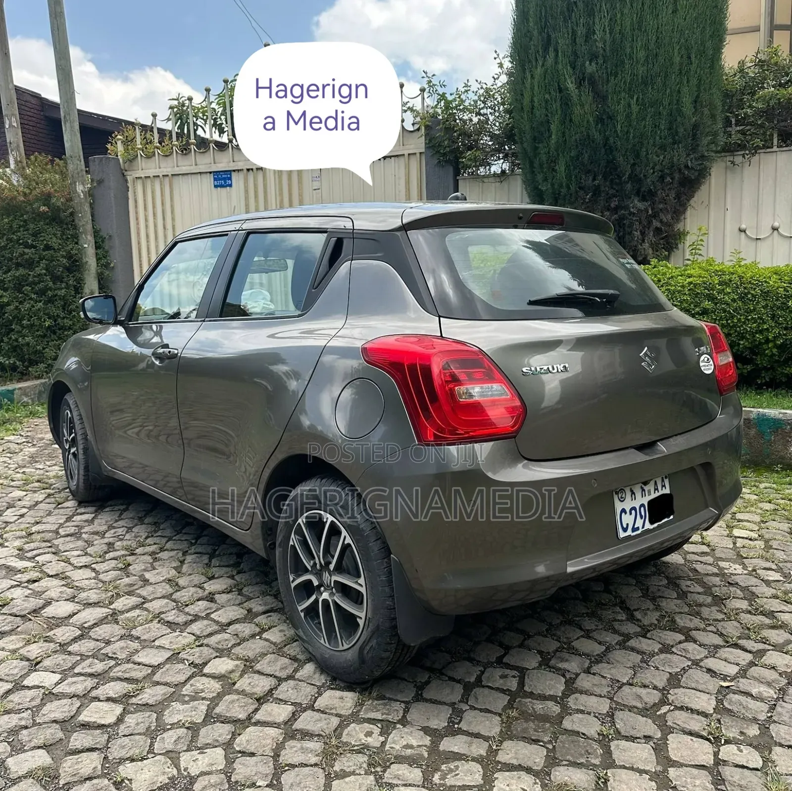 Suzuki Swift 2022 Gray
