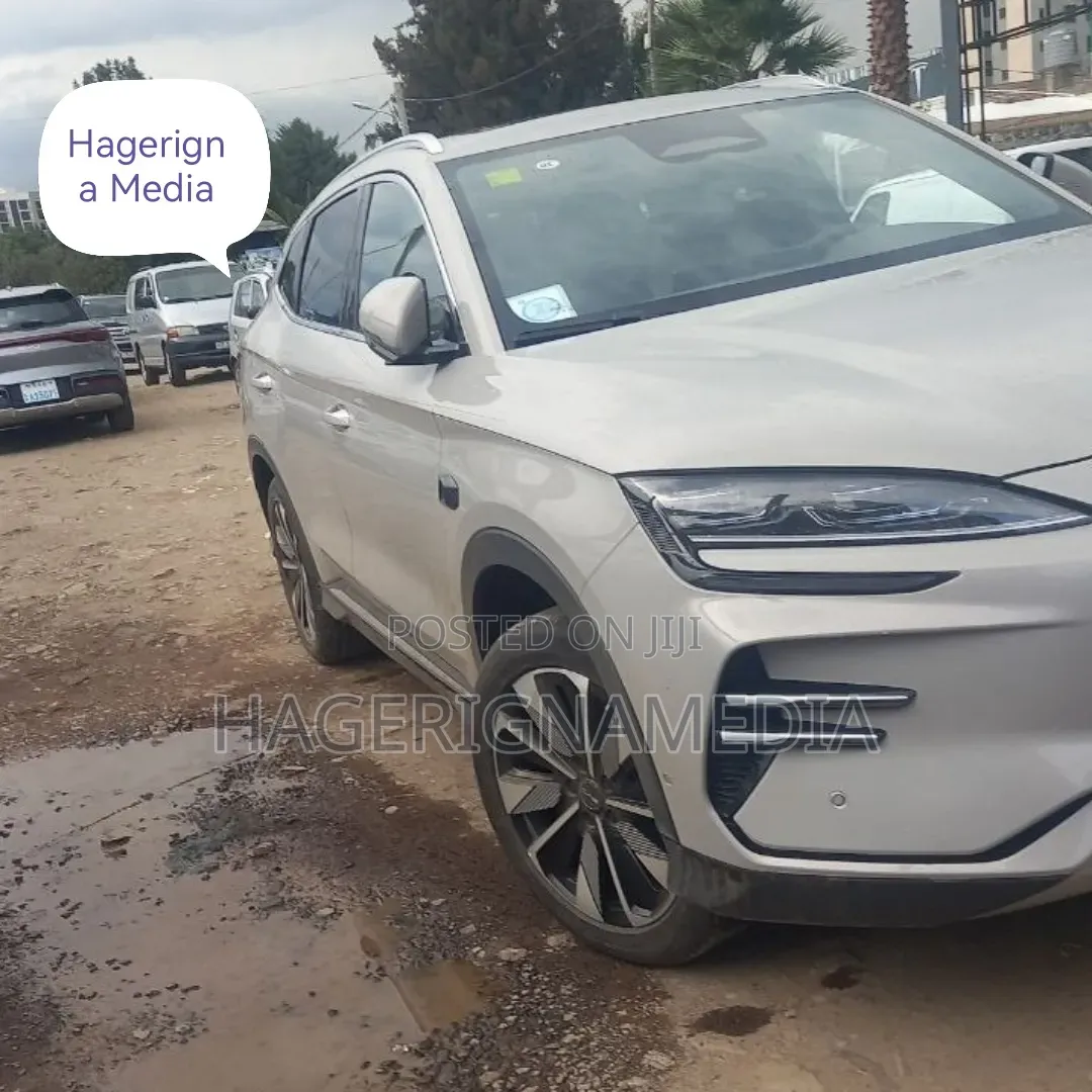 BYD Song Plus 2025 Ivory