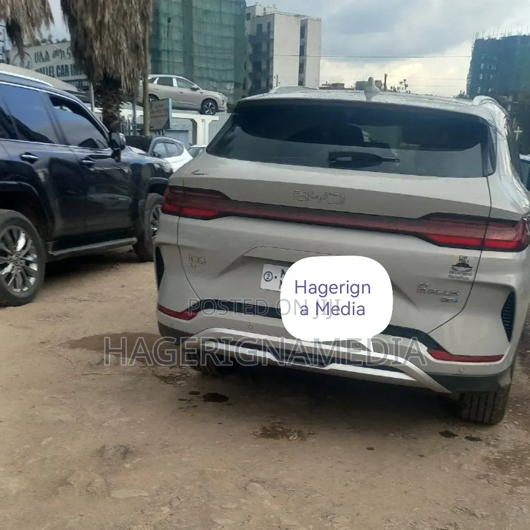 BYD Song Plus 2025 Ivory