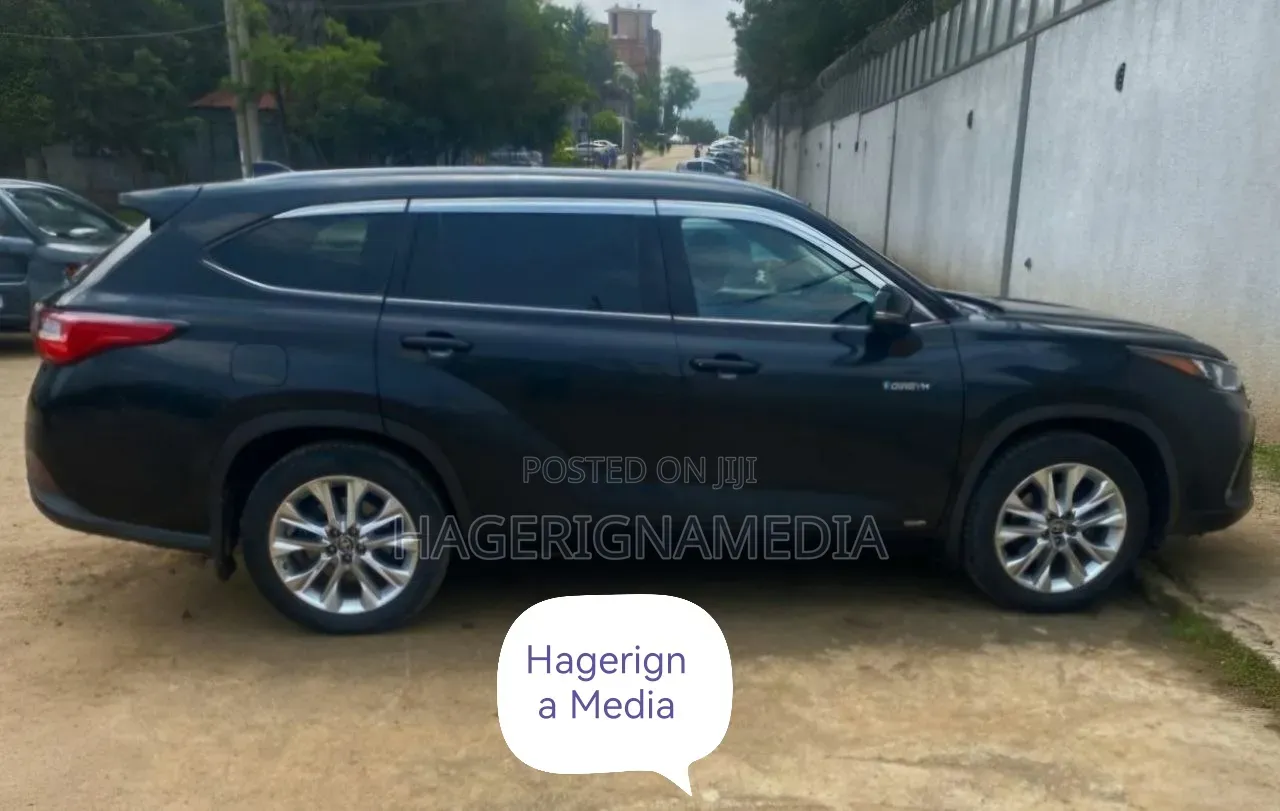 Toyota Highlander Hybrid 2021 Black