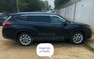 Toyota Highlander Hybrid 2021 Black