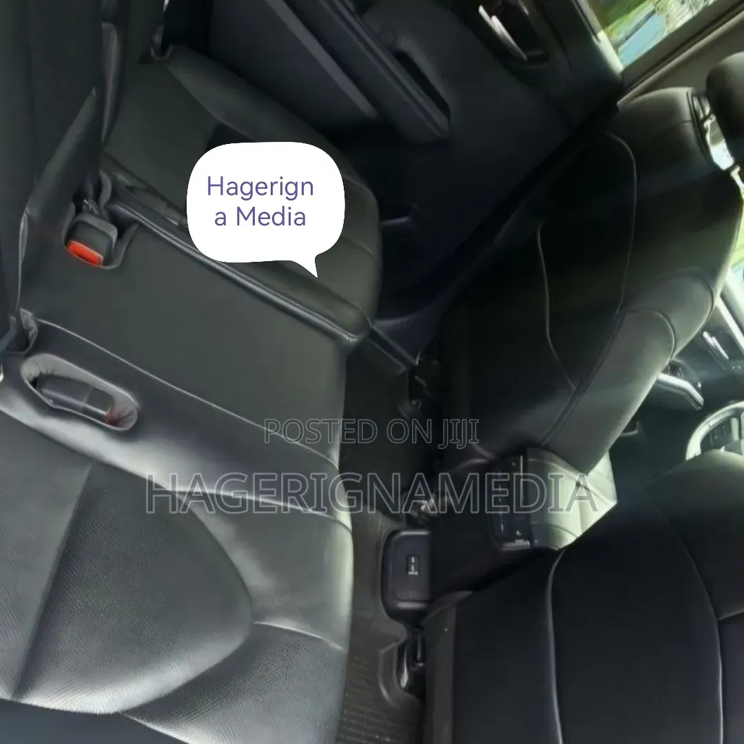 Toyota Hilux 2020 Gray