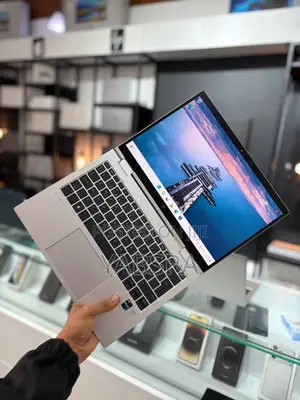 New Laptop HP EliteBook 830 G9 16GB Intel Core i5 SSD 512GB