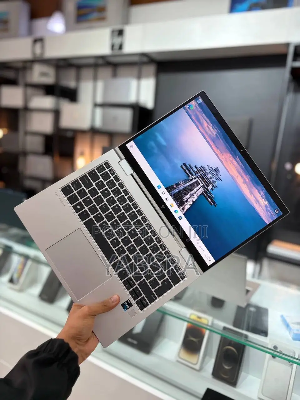 New Laptop HP EliteBook 830 G9 16GB Intel Core i5 SSD 512GB