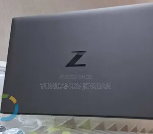 New Laptop HP ZBook Firefly G8 16GB Intel Core i7 SSD 512GB