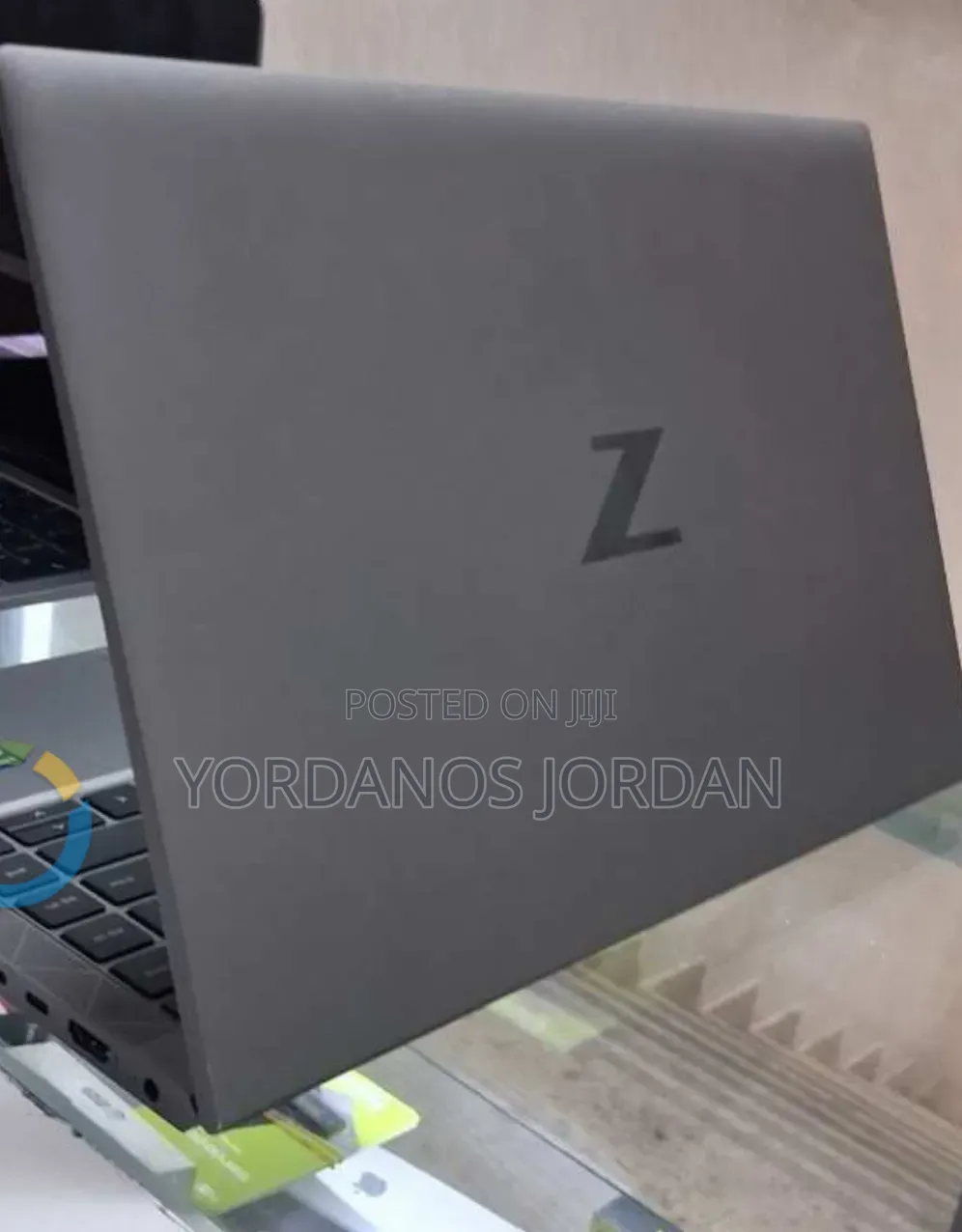 New Laptop HP ZBook Firefly G8 16GB Intel Core i7 SSD 512GB
