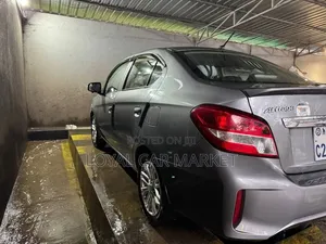 Mitsubishi Attrage 2022 Gray