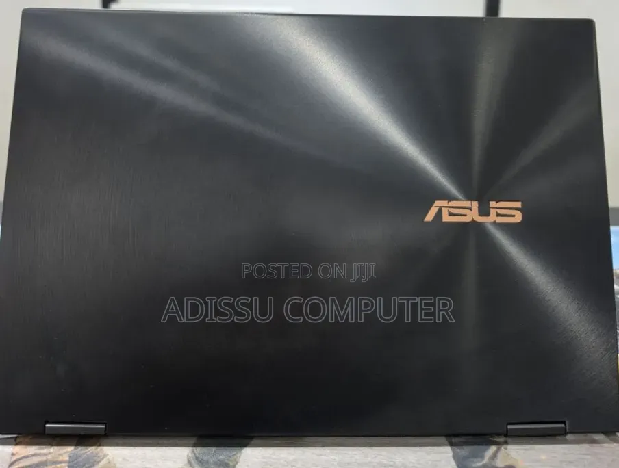 New Laptop Asus UX360CA 16GB Intel Core i7 SSD 512GB