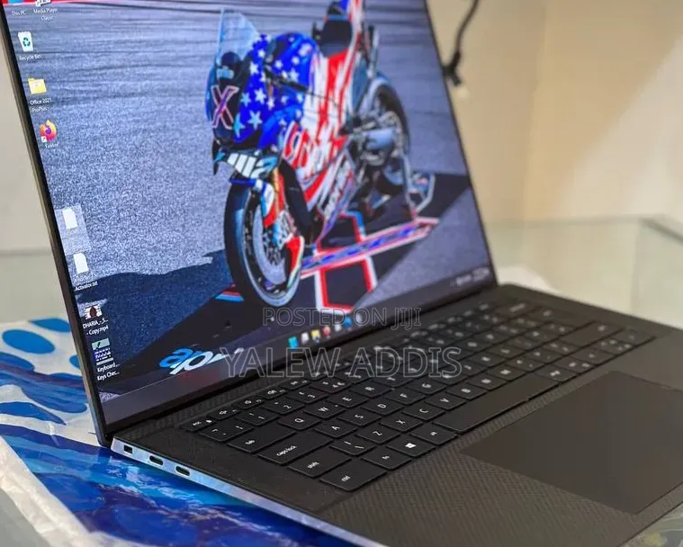 New Laptop Dell Precision 5560 16GB Intel Core i7 SSD 512GB