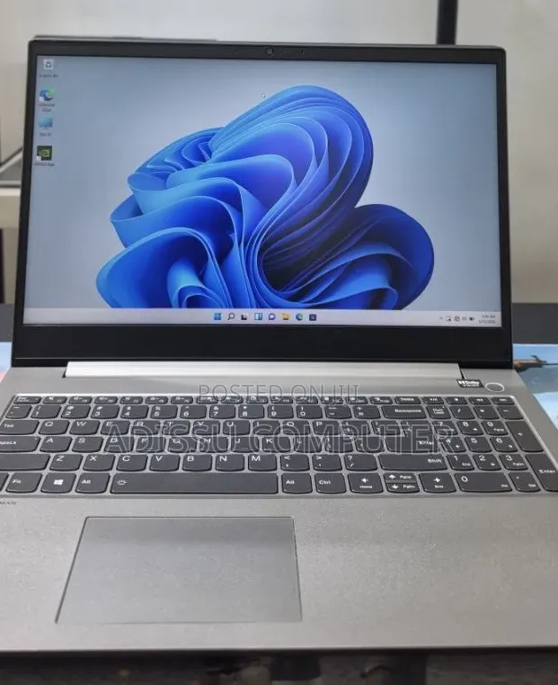 New Laptop Lenovo ThinkPad X1 Carbon 16GB Intel Core i5 SSD 512GB