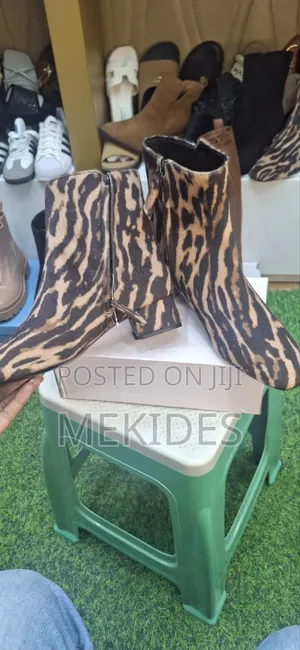 H M Boots on Hand