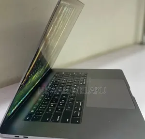 New Laptop Apple MacBook Pro 2019 16GB Intel Core i9 SSD 1T