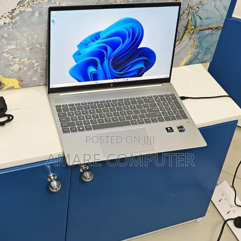 New Laptop HP Pavilion 15 16GB Intel Core i7 SSD 1T