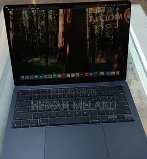 New Laptop Apple MacBook Air 2025 M4 16GB Apple M4 SSD 256GB