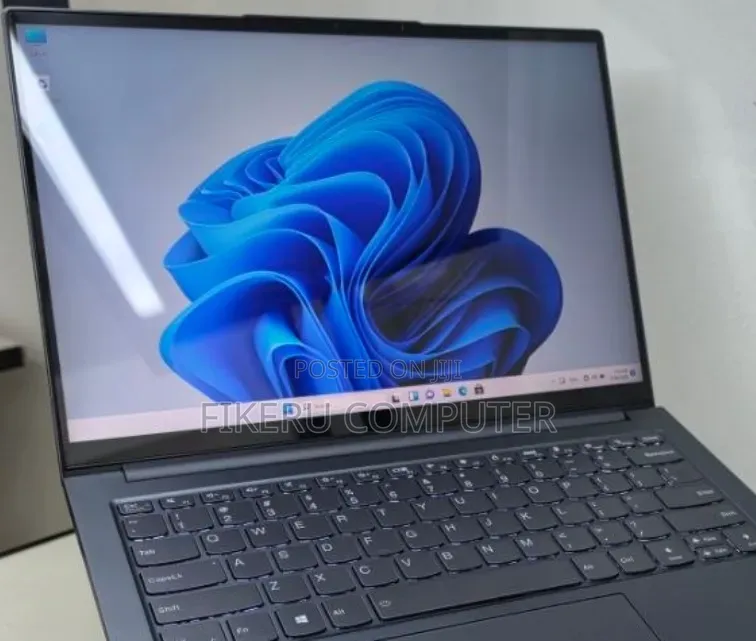 New Laptop Lenovo Yoga 11e 16GB AMD Ryzen 7 SSD 512GB