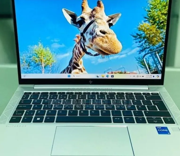 New Laptop HP EliteBook 830 G8 16GB Intel Core i5 SSD 512GB