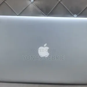 Laptop Apple MacBook 4GB Intel Core i5 SSD 320GB