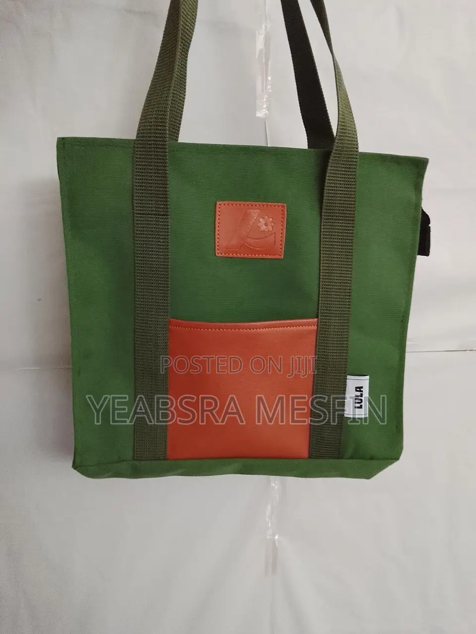 Nia Tote Bag