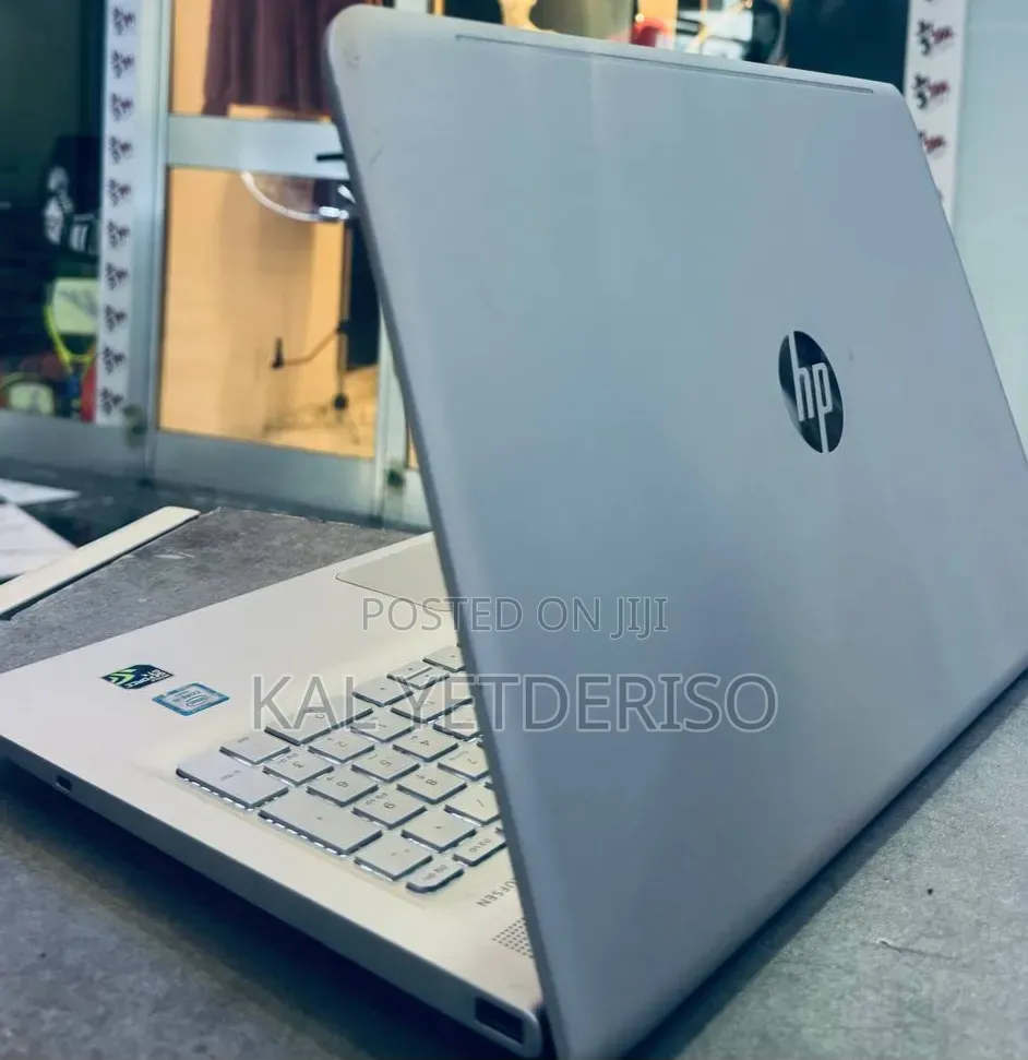 New Laptop HP Envy 15 16GB Intel Core i5 SSD 1T