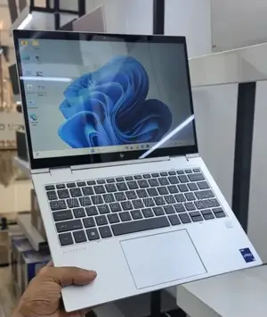 New Laptop HP EliteBook 830 16GB Intel Core i7 SSD 512GB