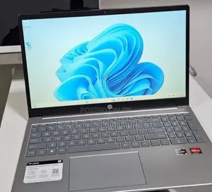 New Laptop HP 16GB AMD Ryzen 5 SSD 256GB