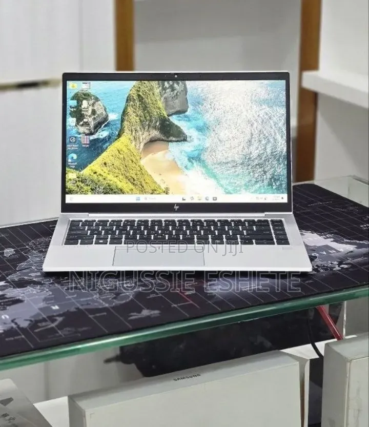 New Laptop HP EliteBook 845 G8 16GB AMD Ryzen 7 SSD 512GB