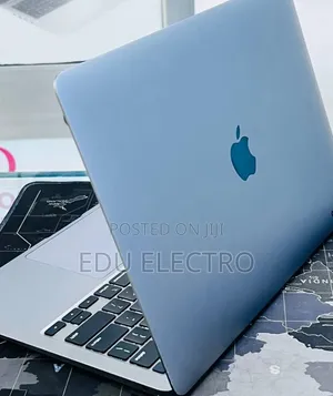 New Laptop Apple MacBook Air 2020 M1 16GB Apple M1 SSD 256GB