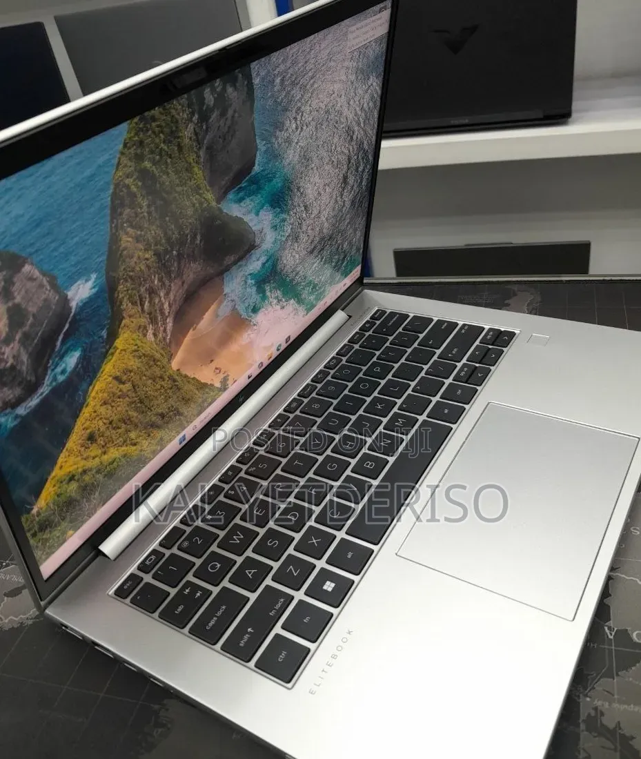 New Laptop HP EliteBook 845 G10 16GB AMD Ryzen 7 SSD 512GB