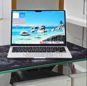 New Laptop Apple MacBook Air 2022 M2 8GB Apple M2 SSD 512GB