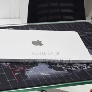 New Laptop Apple MacBook Air 2022 M2 8GB Apple M2 SSD 512GB