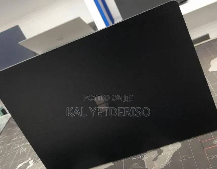 New Laptop Microsoft Surface 16GB Intel Core i7 SSD 512GB