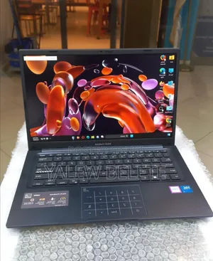 New Laptop Asus Vivobook 14 16GB Intel Core 5 SSD 512GB