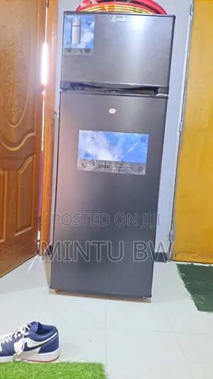 ዘመናዊ ማቀዝቀዣ ፍሪጅ(BOSS Refrigerator)