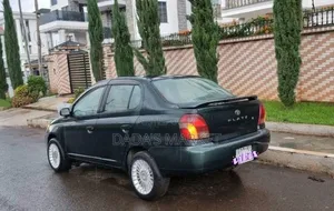 Toyota Platz 2001 Gray
