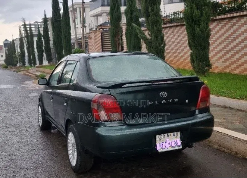 Toyota Platz 2001 Gray