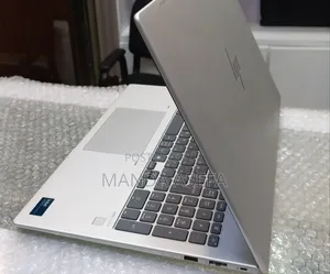 New Laptop HP 16GB Intel Core Ultra 7 SSD 512GB