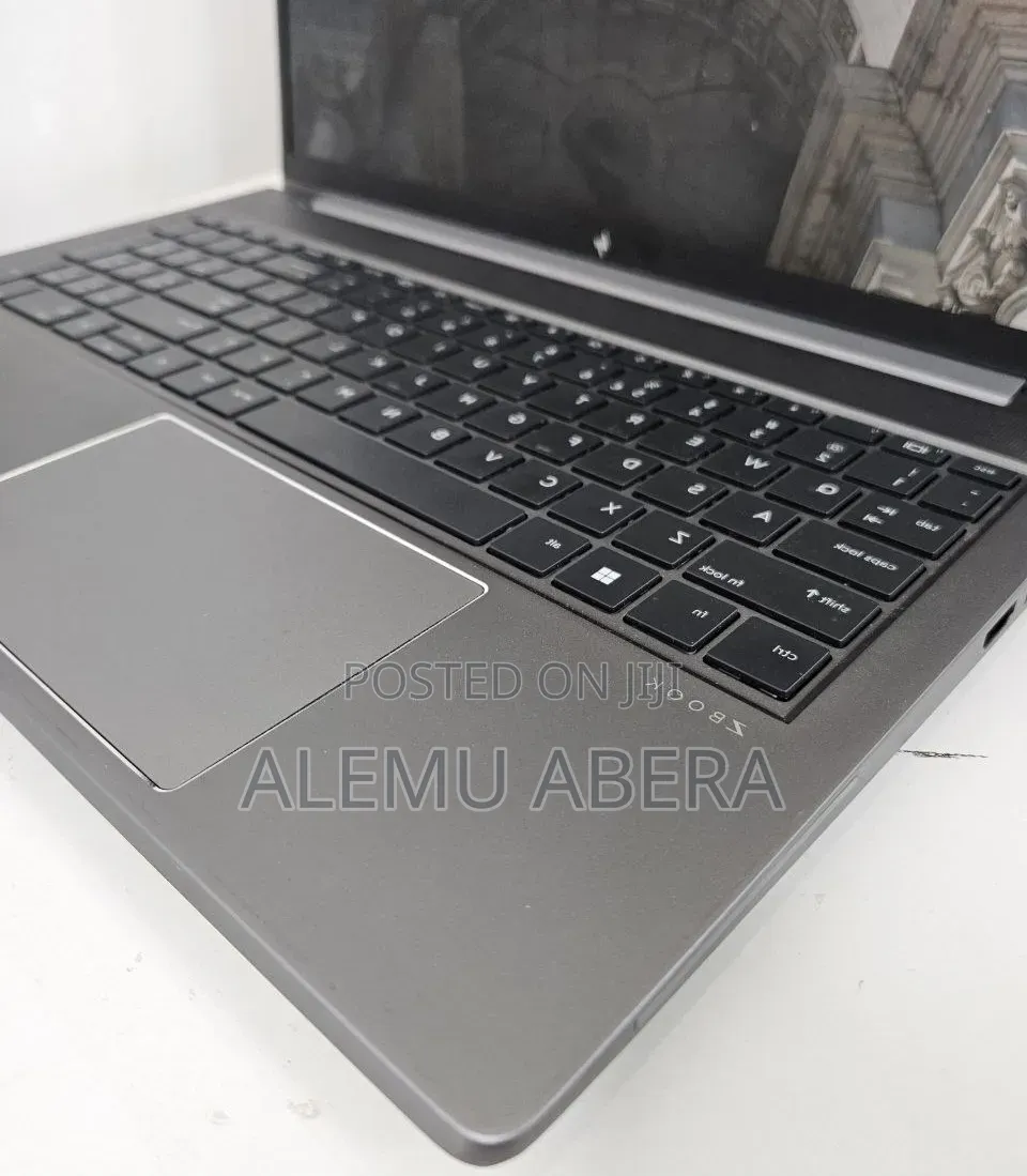 New Laptop HP ZBook Power G9 i7 16GB Intel Core i7 SSD 1T
