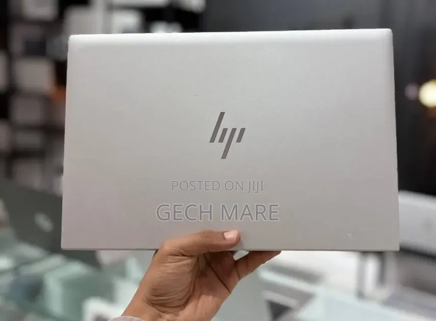 New Laptop HP EliteBook 830 G8 16GB Intel Core i7 SSD 512GB