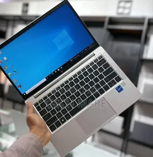 New Laptop HP EliteBook 830 G8 16GB Intel Core i7 SSD 512GB