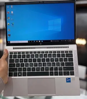 New Laptop HP EliteBook 830 G8 16GB Intel Core i7 SSD 512GB
