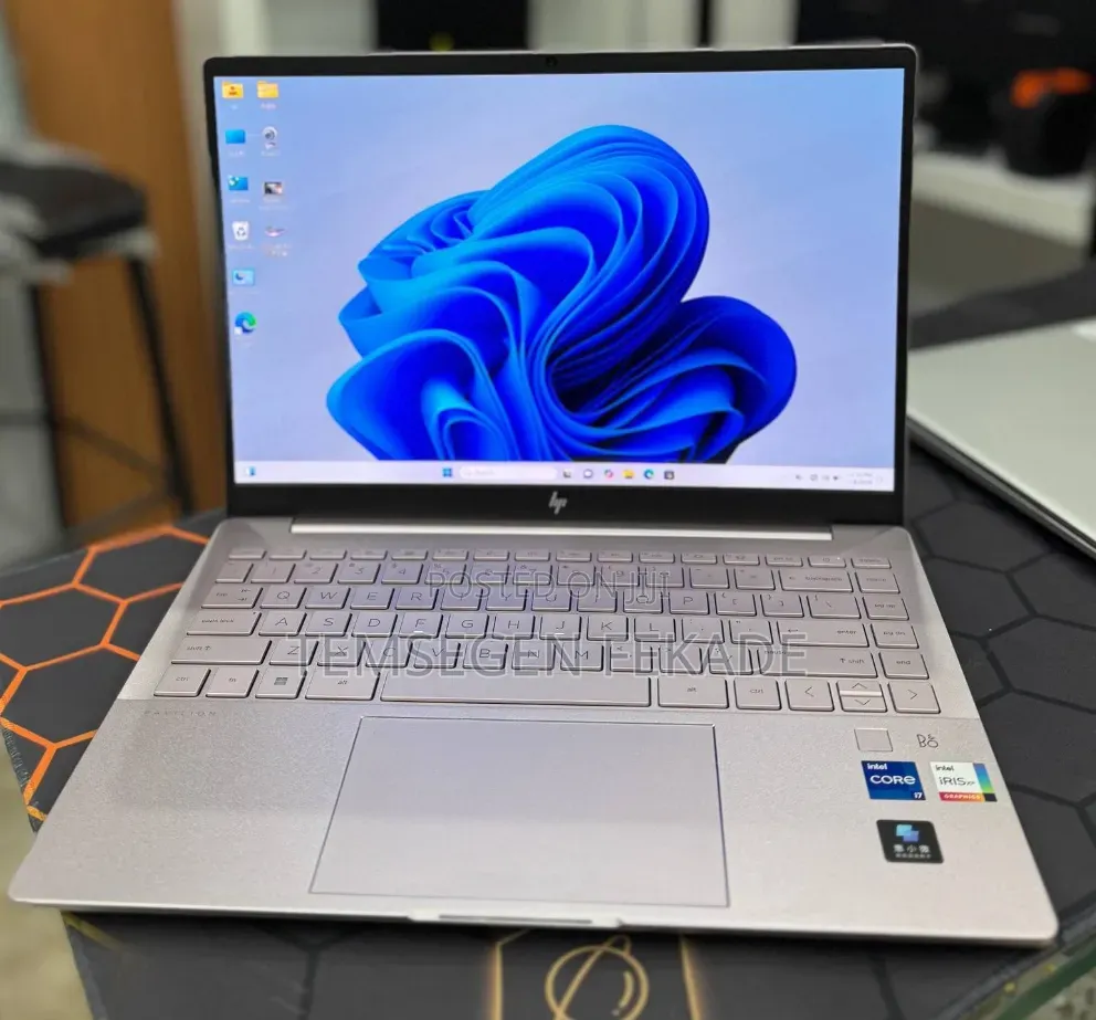 New Laptop HP Pavilion 14 16GB Intel Core i7 SSD 1T