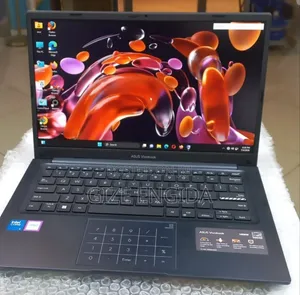 New Laptop Asus Vivobook 15 16GB Intel Core i5 SSD 512GB
