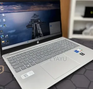 New Laptop HP 16GB Intel Core i5 SSD 1T