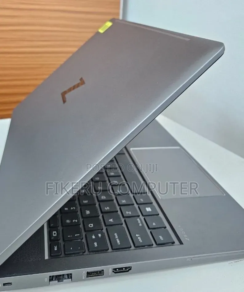 New Laptop HP ZBook Power G9 i7 16GB Intel Core i7 SSD 1T