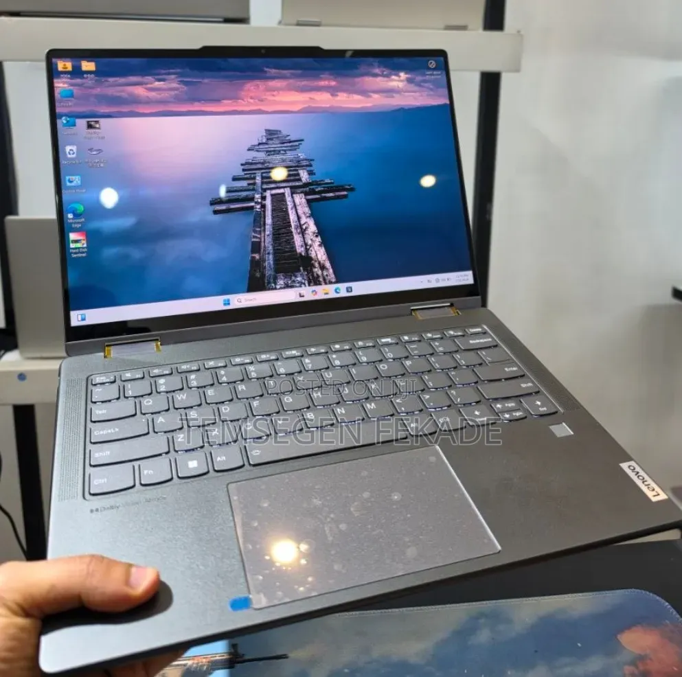 New Laptop Lenovo Yoga 700 16GB Intel Core Ultra 7 SSD 512GB
