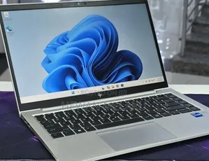 New Laptop HP EliteBook 840 G8 16GB Intel Core i5 SSD 512GB
