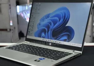 New Laptop HP EliteBook 830 G9 16GB Intel Core i5 SSD 512GB